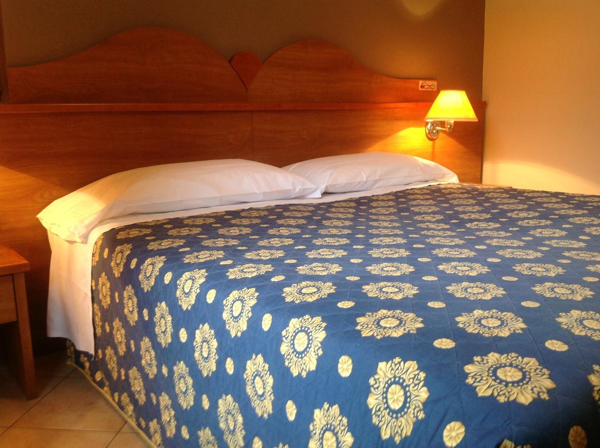 Hotel Trattoria Contini Sorbolo Phòng bức ảnh
